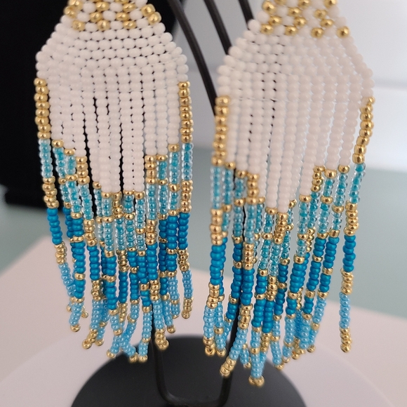 Handmade earrings( RESTOCKED) - Picture 8 of 9